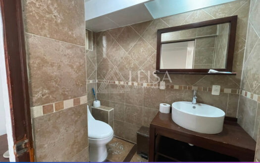 Casa con Local Comercial en San Buenaventura Ixtapaluca – EN RENTA